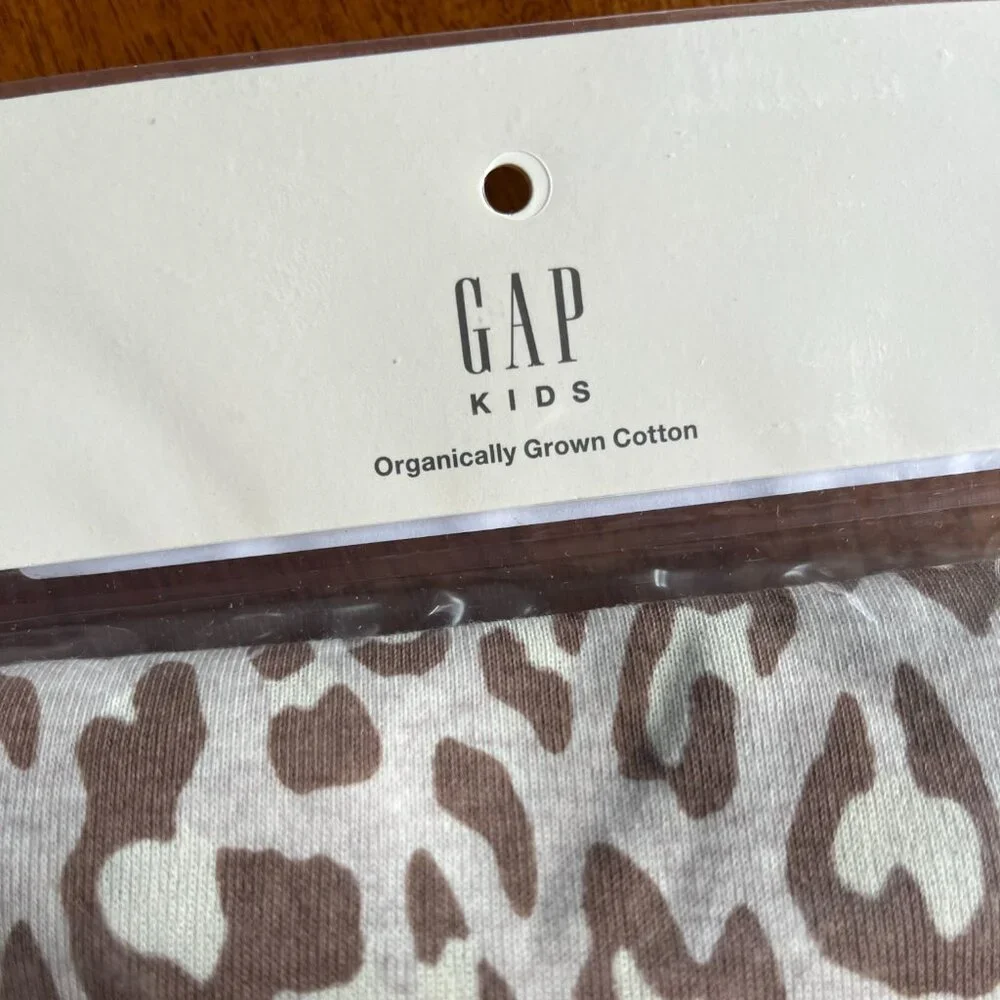 Gap organic cheetah pajamas 6 NWT